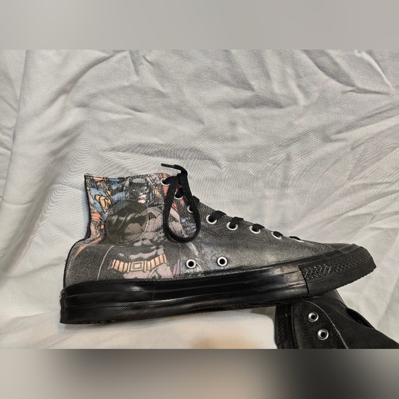 DC Comics BATMAN Converse HI Top Sneakers Sz 10 Mens Sz 12 Womens - Picture 6 of 14